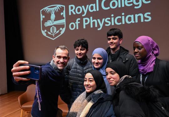 Chris And Xand Van Tulleken Img5 2