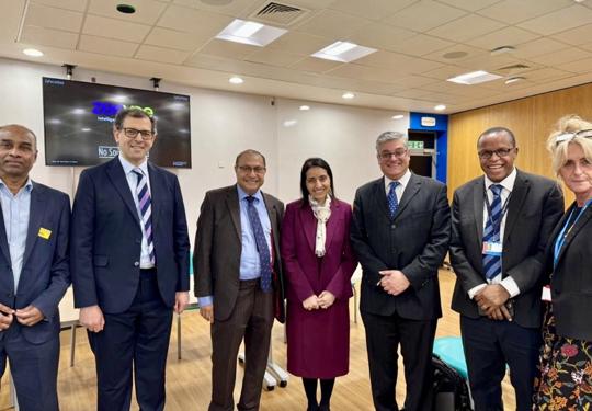 Mumtaz Patel Meets Team At Queen’S Hospital In Romford